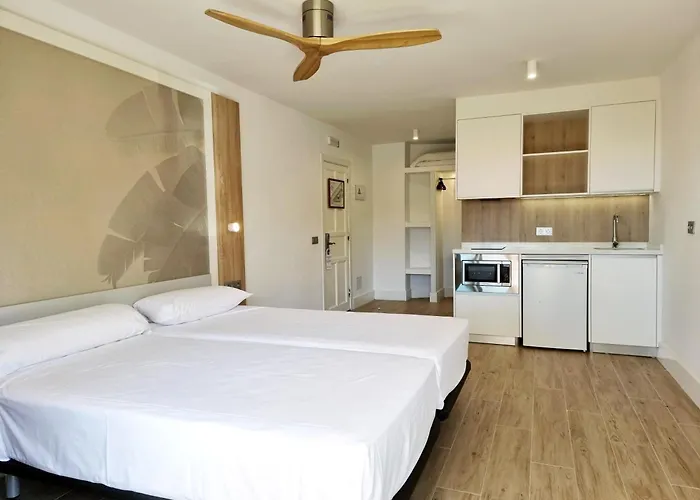 Laguna Park 1 Aparthotel 3*